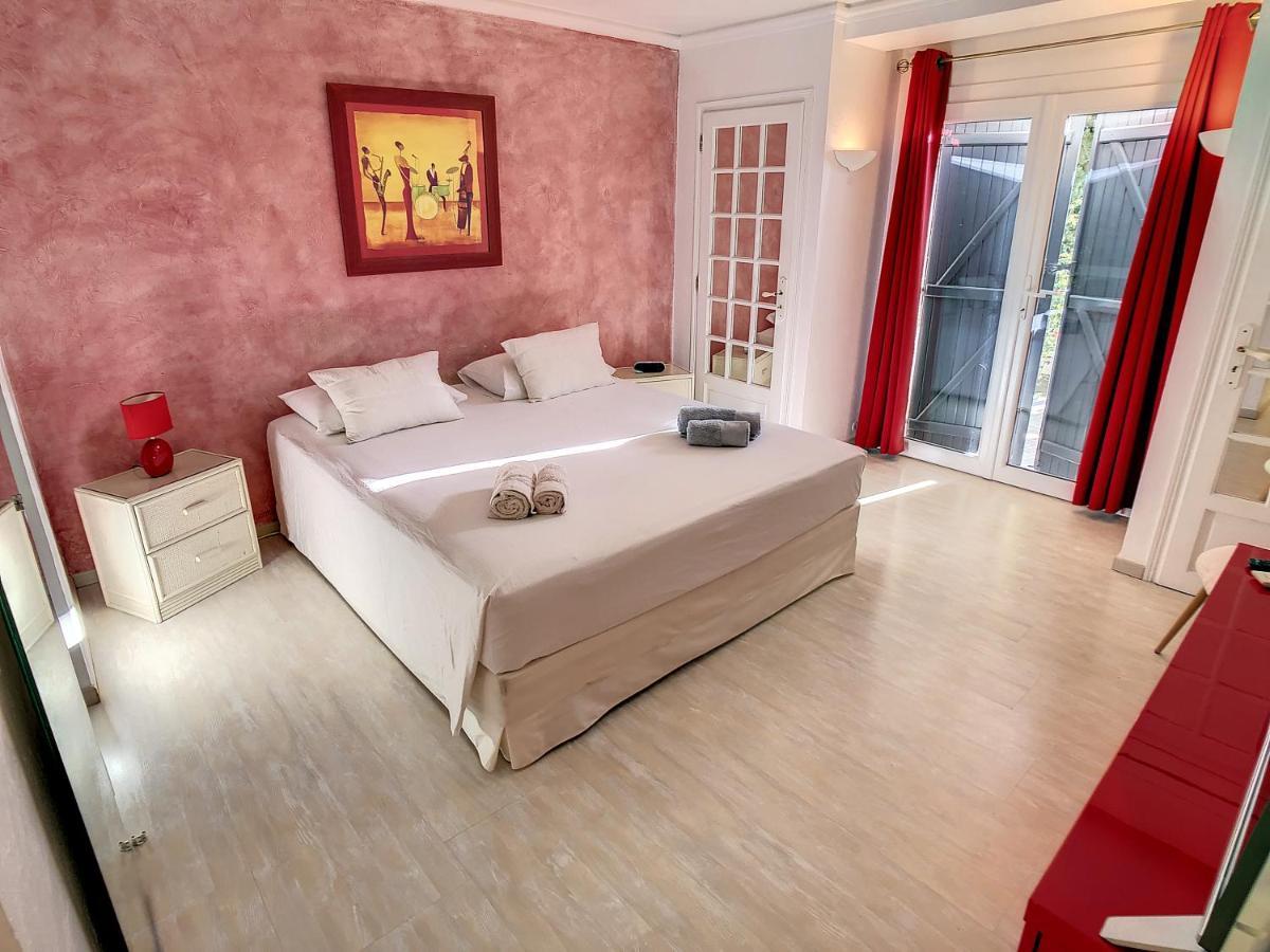 3 Bedrooms Villa Near Cannes - Pool & Jacuzzi - Sea View ماندوليو لا نابول المظهر الخارجي الصورة