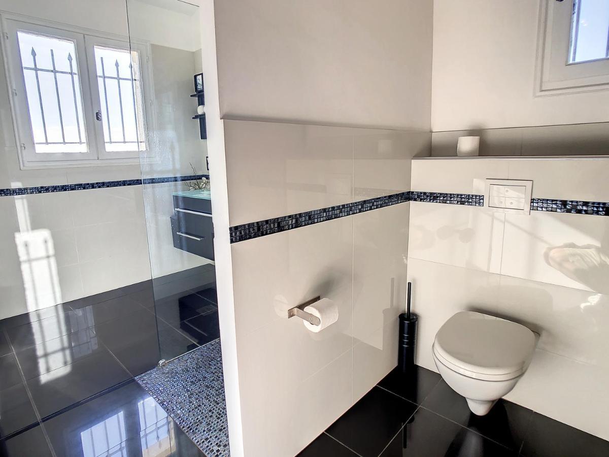 3 Bedrooms Villa Near Cannes - Pool & Jacuzzi - Sea View ماندوليو لا نابول المظهر الخارجي الصورة
