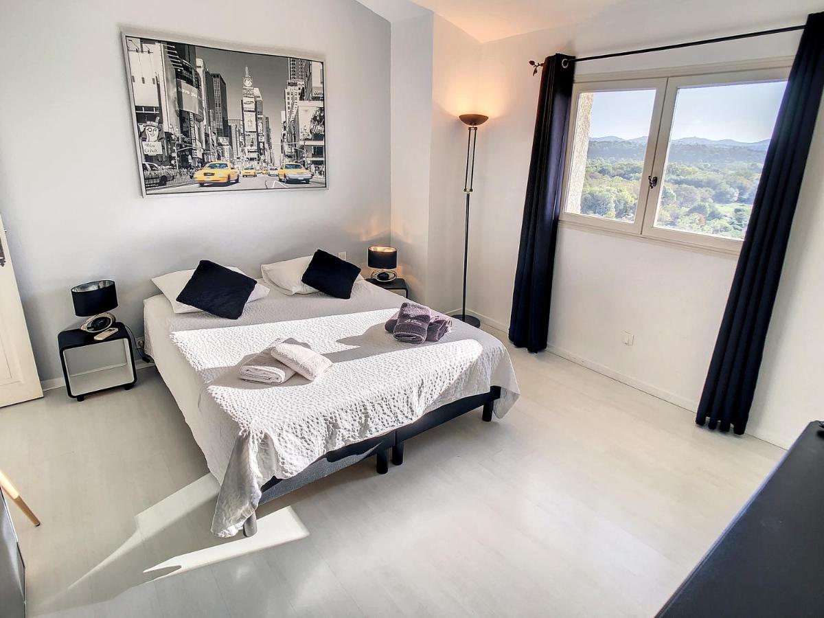 3 Bedrooms Villa Near Cannes - Pool & Jacuzzi - Sea View ماندوليو لا نابول المظهر الخارجي الصورة