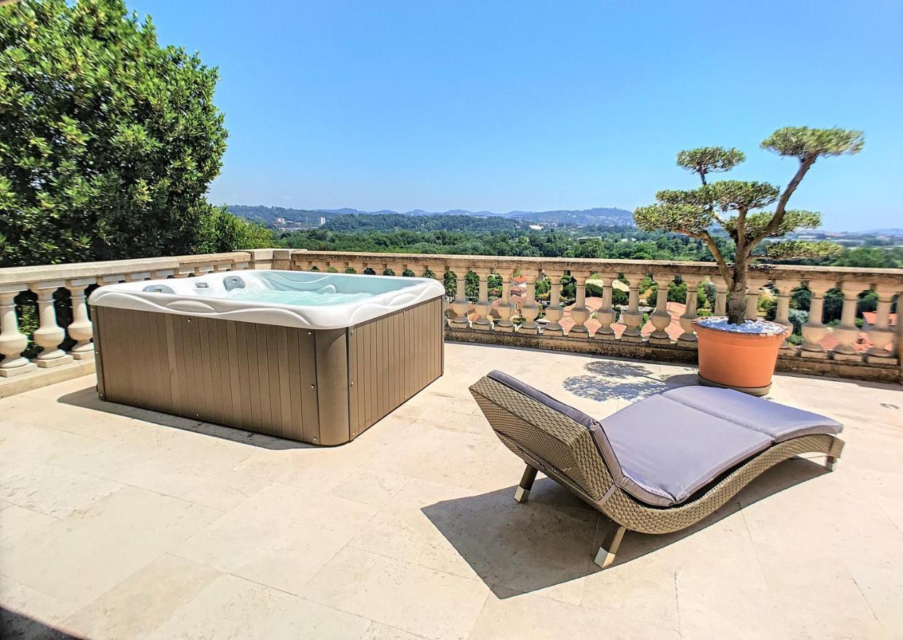 3 Bedrooms Villa Near Cannes - Pool & Jacuzzi - Sea View ماندوليو لا نابول المظهر الخارجي الصورة